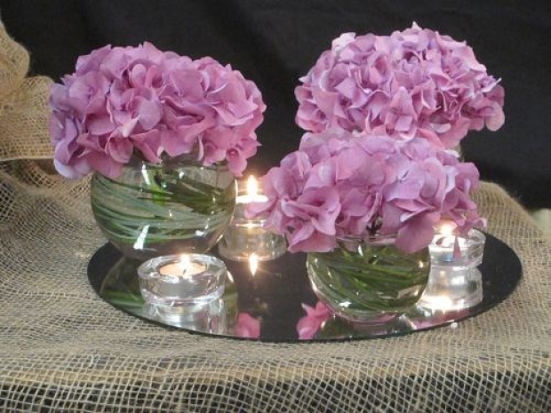 Centro de mesa para bodas con Hortensias moradas