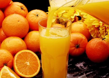 desayuno para empresa con zumo de naranja natural